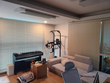 [용산구 커튼] CJ나인파크, ㄱ자 창 우드블라인드와 공간별 정밀 맞춤으로 완성한 채광 솔루션